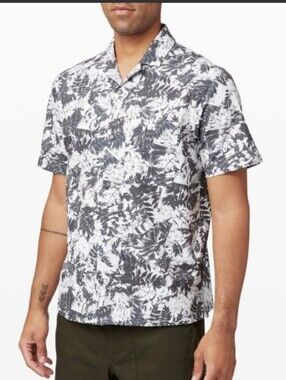 Lululemon Airing Easy Camp Collar Short Sleeve Button Down Ventlight Mesh Tropic